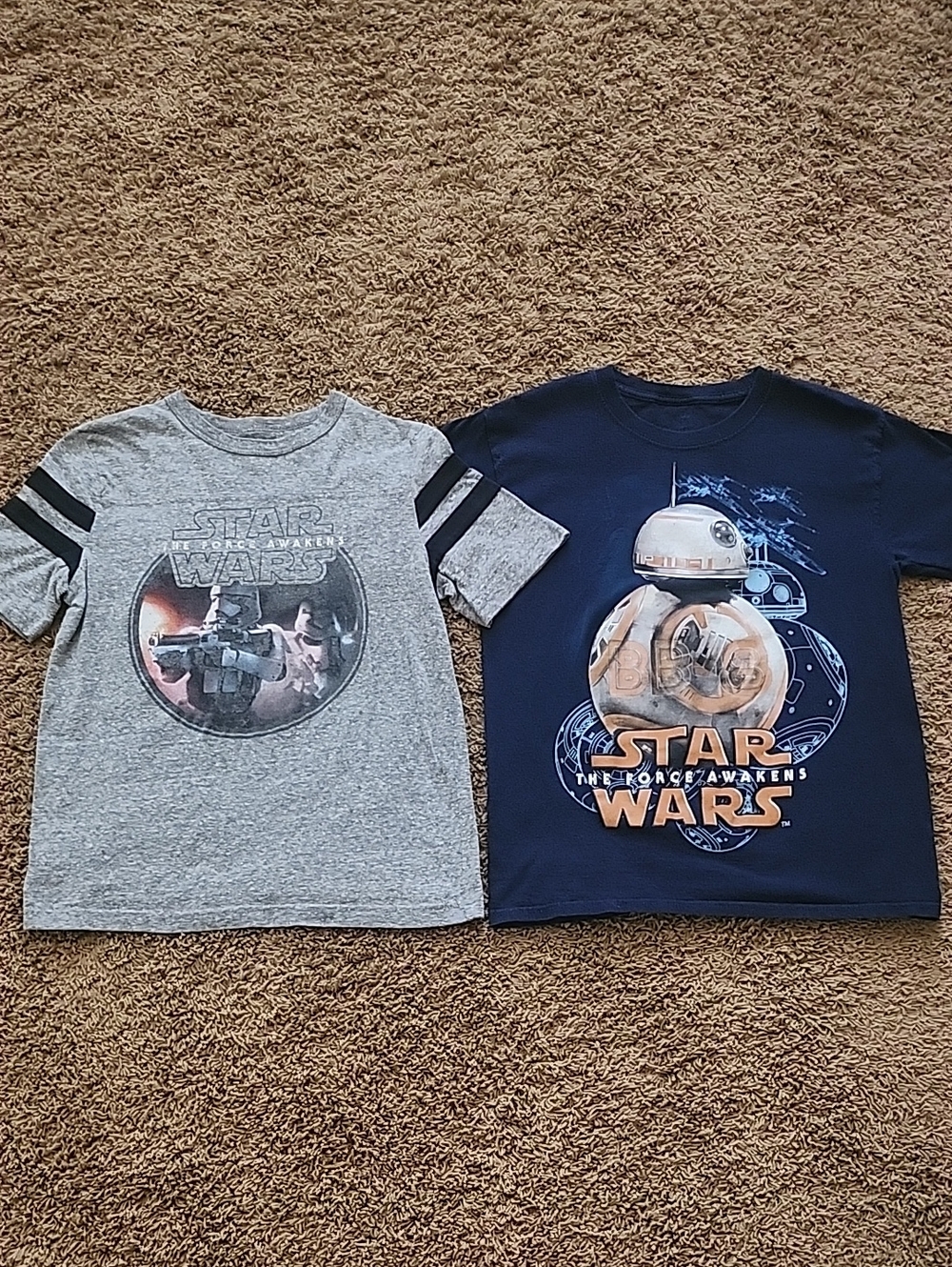 Star Wars The Force Awakens Kids T-Shirts (2) Navy and Gray - Size Med (10/12)